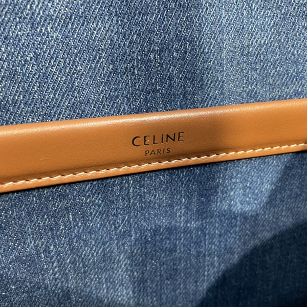 スーパーコピーブランドバッグ着用イメージ